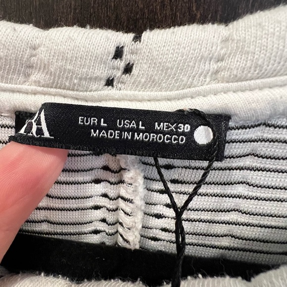 Zara Oversized Quilted Striped Dress - Picture 11 of 11